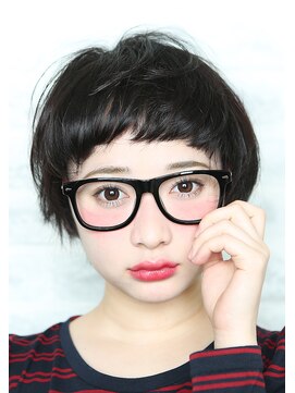 サロンドミルク 原宿(salon de MiLK) 【salon de MiLK 原宿】短めバングのナチュラルショートボブ