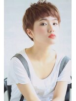 リコ(Lico)&nbsp;ツーブロックの刈り上げベリーショート