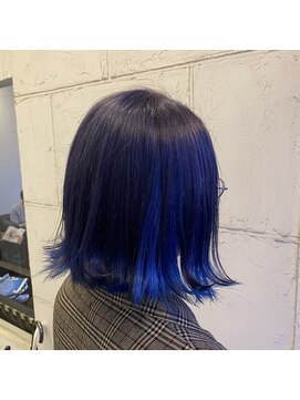 アヴァンティ ヘアーアンドスパ(avanti hair&spa) パープルハイインナーブルー