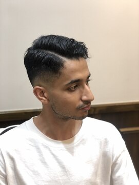 プレミアムバーバー 目黒店(PREMIUM BARBER produce by HIRO GINZA) サイドパートミドルフェード