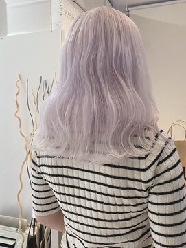 ターン ヘアー(TAAN HAIR) ホワイトカラー