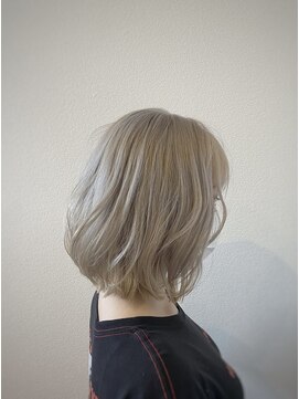 ロルド シェリ(Rold Cheri) ホワイトブロンドカラー