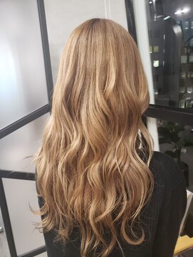 ラフランクリー(la frankly) 20代30代/大人かわいい/くびれヘア/韓国ヘア/レイヤースタイル