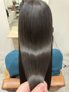 イオエ 岡本(ioe) セミディ/シアーカラー/姫カット/カール/髪質改善/縮毛矯正