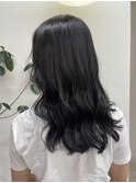 暗めグレージュ