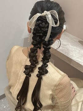 ミラ(Mila) ポニーツインアレンジ♪リボンアレンジ♪