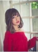 美髪逆三角切りっぱなしボブエアリーロングピンクブラウン