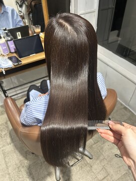 クーペ(coupe) こちらの お客様 何歳に見えますか?!