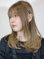 レヴィア(REVIA)&nbsp;レイヤーカットハイライトブリーチ髪質改善