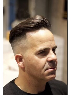 キングスマン トウキョウ(KINGSMAN TOKYO) スリックバックシチサン