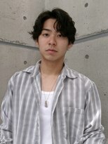 ノイ(noi)&nbsp;センターパートニュアンスパーマ刈り上げツーブロックメンズヘア