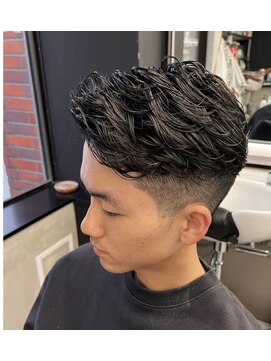 デン 仙台店(DEN) フェザーパーマ/スパイキーショート[榴岡/メンズ/理容室]
