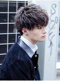 癖毛パーマで魅せる【刈り上げマッシュ】