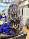 大人レイヤー/海外風ハイライト/柔らかベージュ/大人ヘア