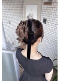アップスタイル シニヨン ヘアセット お呼ばれヘア