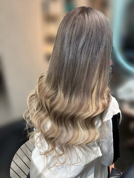 ラニシス ヘアー(Lanisis Hair) シルバーロング!!!