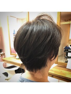 アートプラス(ART+) 艶のあるキレイめショート