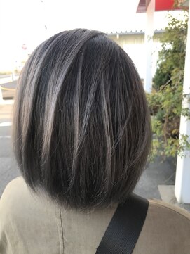 アース 南福島店(HAIR&MAKE EARTH) 白っぽいハイライトカラー