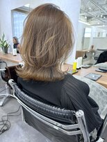 オウル(Owll)&nbsp;【Owll】20代30代40代ぱつっんレイヤー　オリーブベージュ