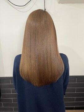 デューヘアー(due hair) 髪質改善×シルキーベージュ×サラ艶ロング×ヌーディーカラー