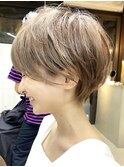似合わせカットショートボブハイライトミルクティーアッシュ