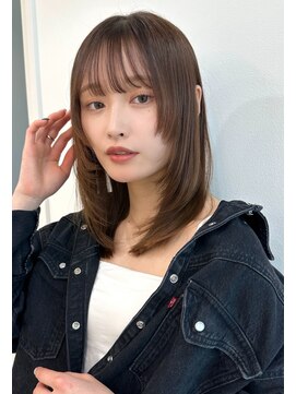 レミエ ダイカンヤマ(lemiie) ミディアムハイレイヤー / 顔周りカット