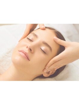 潤いシェービングで化粧ノリUPも期待♪お顔のお手入れもしっかりサポートいたします！