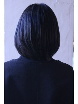 エヌドット 高井田(n.) 20代30代・ナチュラルボブ×Addicthy Color