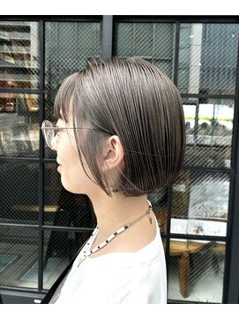 オーガニック アトリエ 大宮(organic+atelier) ミントアッシュグレージュカラーくすみカラー細めハイライト