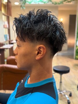 バグスドゥア(Bagus dua) メンズショート10.18フェザーパーマ