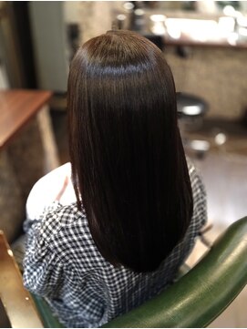 アンベリールフルー(EMBELLIR fleur) ロングレイヤーカットスタイル