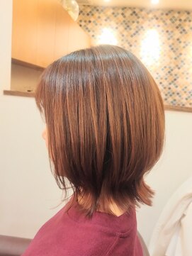 フリージア(freesia) 30代40代50代/ボブレイヤー/大人外ハネ