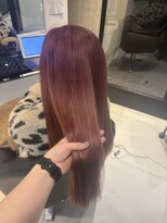 イワイナゴヤ(i i -IWAI NAGOYA-) 濃いめの甘すぎないピンクカラー