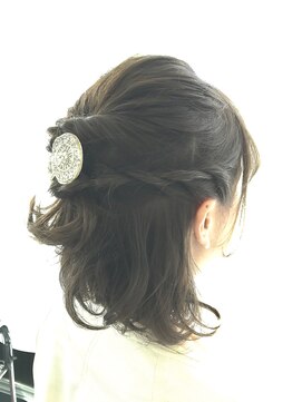 ベル(Belle) 【Belle】簡単！ハーフアップ【朝霞台】