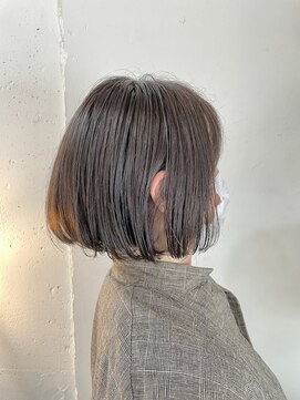 カゼ ダイカンヤマ Kaze DAIKANYAMA 20代30代40代パープルベージュ　大人フルフラットボブ