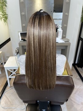 アールサロン アオヤマ(Rr SALON AOYAMA) まとまりロング