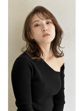 ブゾン(buZon) 【buZon ブゾン】外ハネミディ☆ニュアンスカール