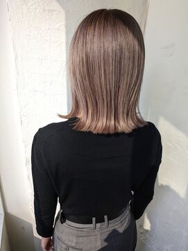 ムーンジェジェ(moon jeje) 透明感ラベンダーアッシュ×外はね★藤原