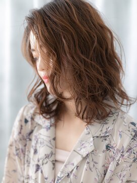 ドクターズ サロン ラブ(Dr's Salon LAB) 外国人風かき上げ前髪グラマラスカールセミディc古河30代40代