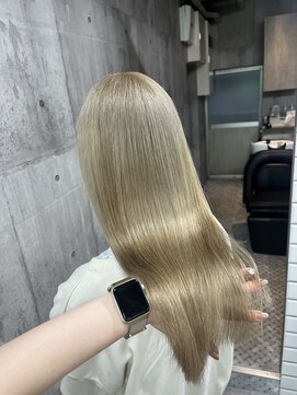 ネウィ 赤羽(newi) ホワイトベージュ