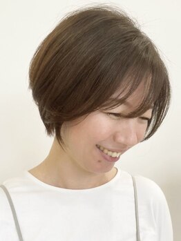 ナオシ トレス 富雄店(nao*c tres)の写真/自然な艶髪に導く白髪染め◎白髪でも明るく華やかなデザインが楽しめる！