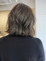 バベル アット フルリール 甲子園口(BABEL at fleurir)&nbsp;透明感オリーブアッシュグレージュ切りっぱなしボブヘア