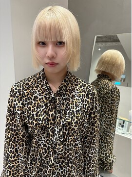 ソル 栄矢場町(SOL) ブロンドボブ ミニボブ レイヤー