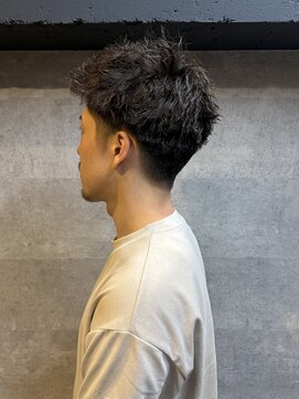 バーバーバー アカバネ(BARBER-BAR AKABANE) ビジネス場面にもピッタリ　清潔感MAXパーマスタイル