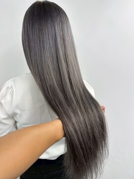 ベルグローアルファ(BELLE GROW ALPHA) レイヤーカット/ミルクティーグレージュ/ダブルカラー/エクステ