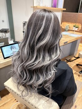 セルバ(Selva)の写真/【穴生駅徒歩5分】ナチュラルからギャルスタイルまで幅広く対応可能◎
