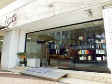 MEN'S SALON CLEAR homme 蕨【メンズサロン クリアオム 蕨】の雰囲気（駅から徒歩5分！！バス停も近いので気軽にご利用ください！）