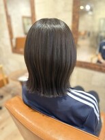 ヘアサロン アプリ(hair salon APPLI) 透明感ダークカラー×切りっぱなしミディ