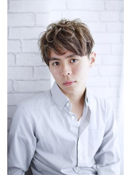 シュシュット(chouchoute) 吉祥寺ビジネスフェザーマッシュワイルドアップバングテクノ/004