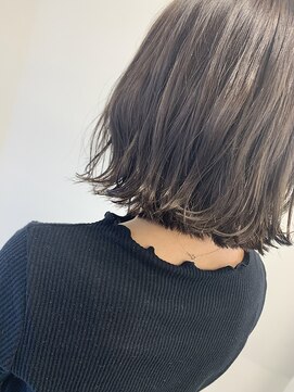 ガーランドウメダ(Garland umeda) ミディアムボブ